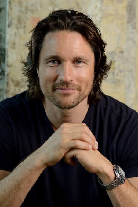 MARTIN HENDERSON