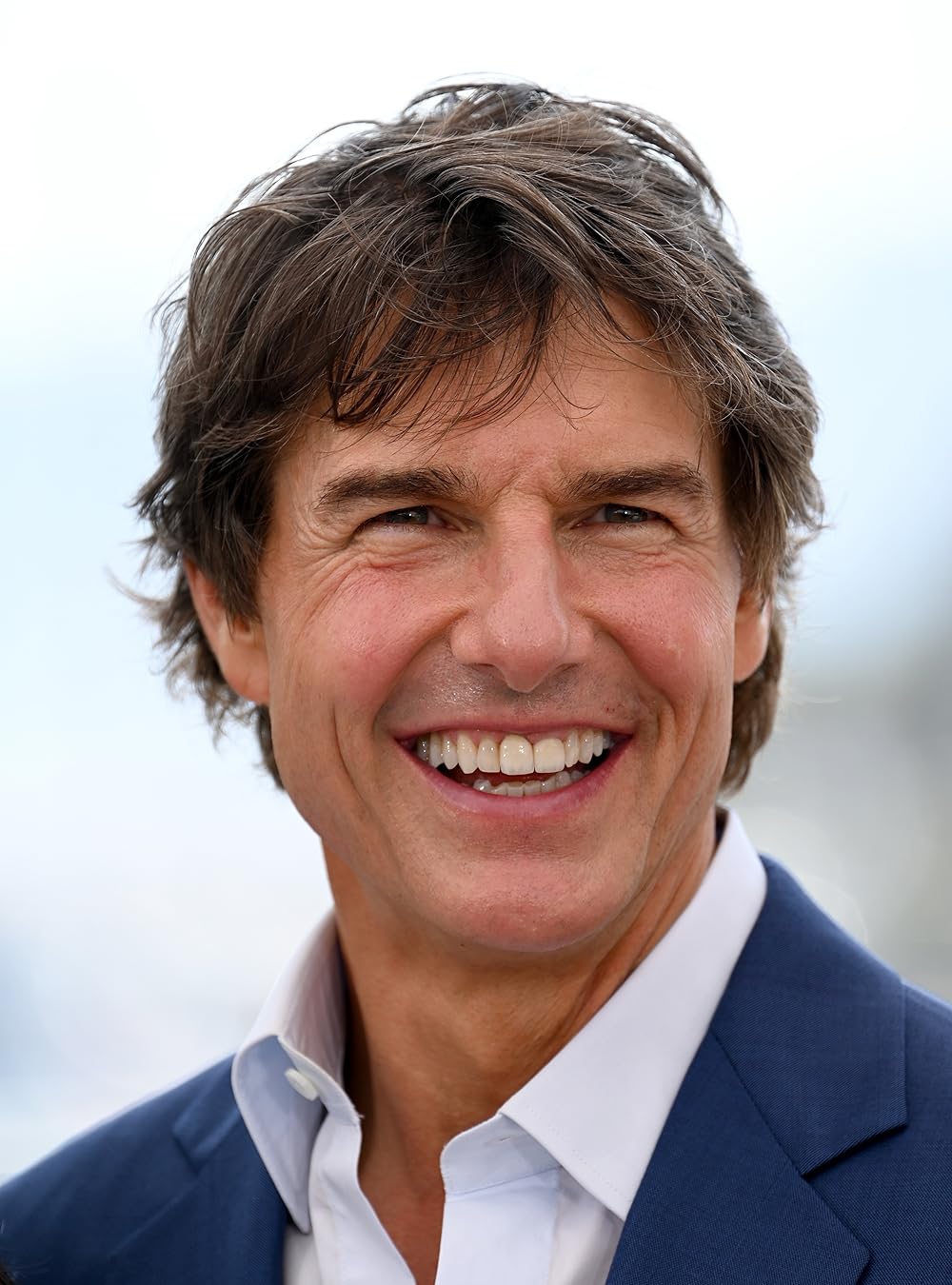 TOM CRUISE